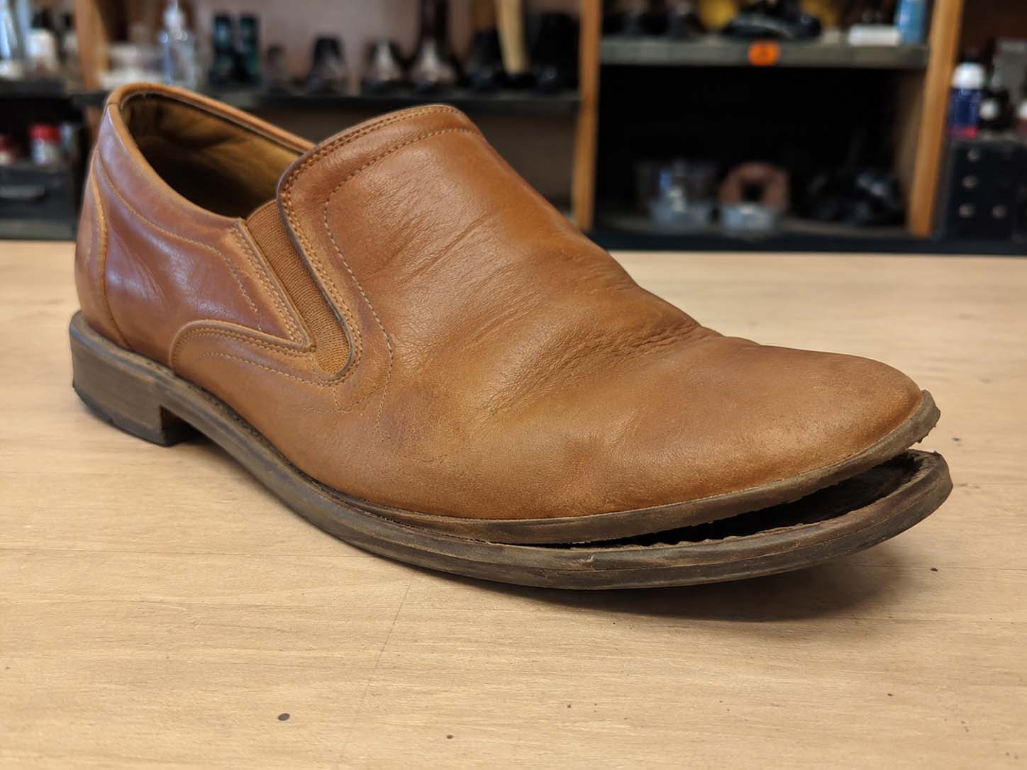 Ressemelage de mocassins (Avant)